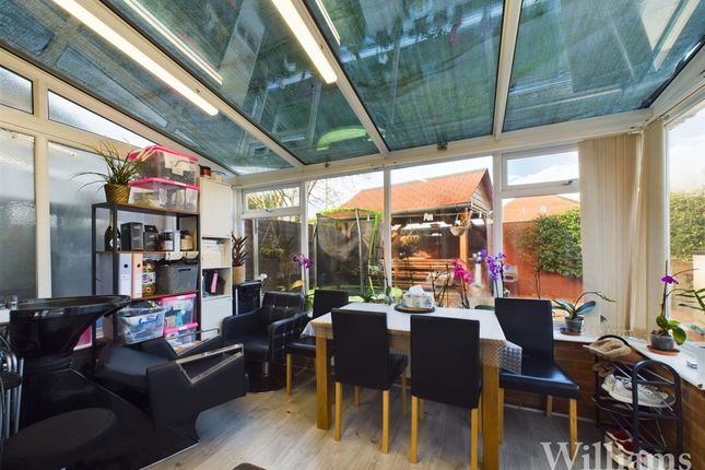20 Alderson Close, Aylesbury photo 4