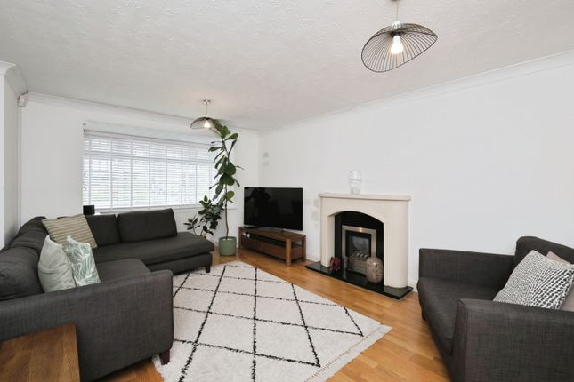 2, Sandhurst Drive, Beeston photo 4