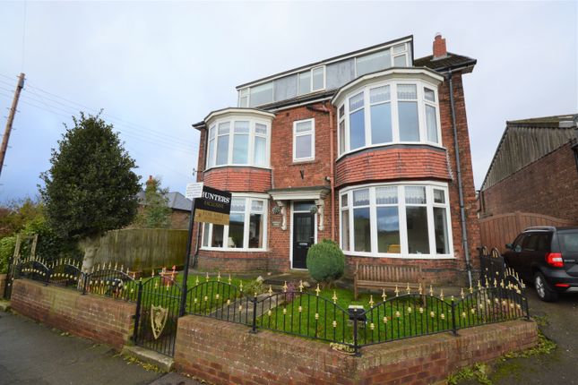 Thumbnail Detached house for sale in Bridlington Road, Hunmanby, Filey