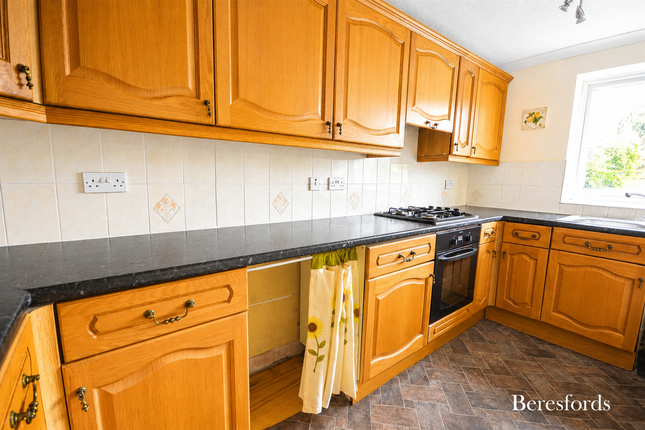 40, Robin Way, Chelmsford photo 4