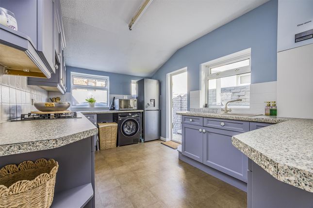 43, Carnarvon Road, PORTSMOUTH photo 4