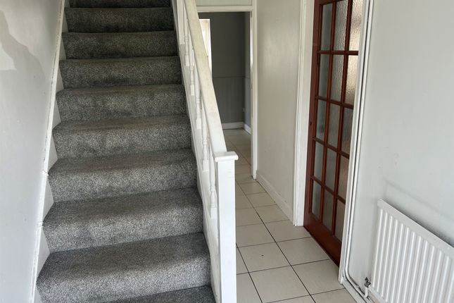 28, Brokesby Road, Swansea photo 2
