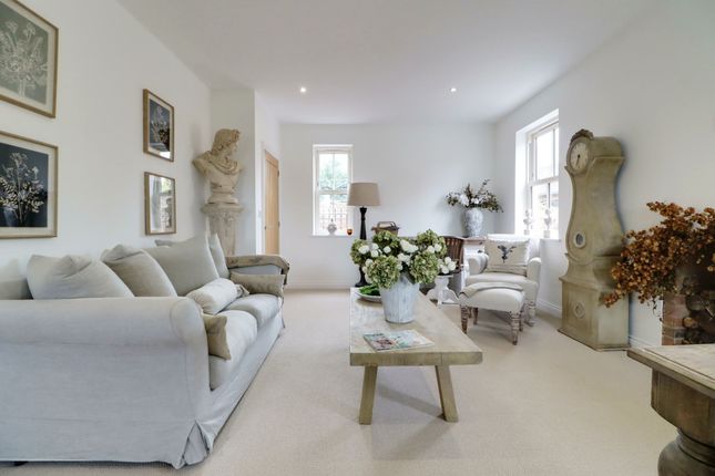 2 Blaydes Drive, Doncaster photo 3