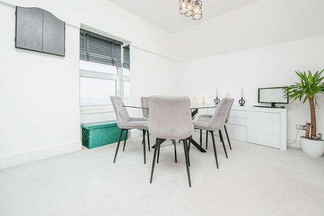 Flat for sale in Vista Road, Clacton-On-Sea