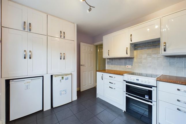 Flat for sale in Newlands Park Grove, Scarborough
