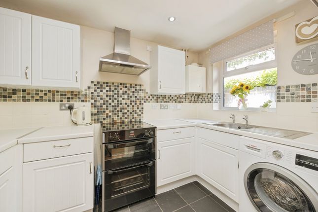 90, Blackthorn Avenue, Kent photo 4