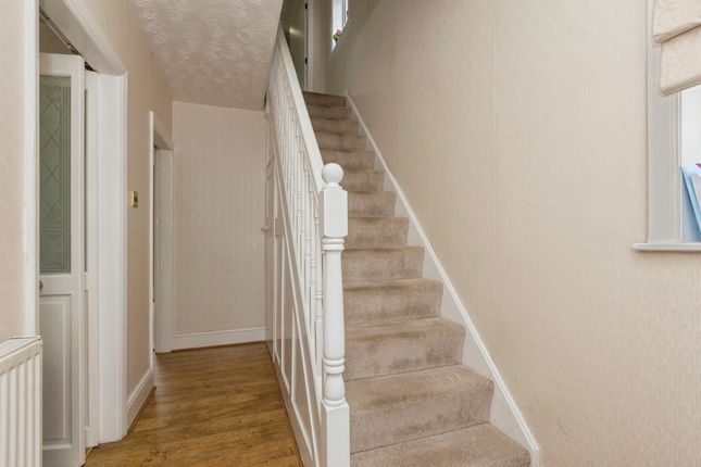29, Oakleigh Avenue, Leicester photo 3
