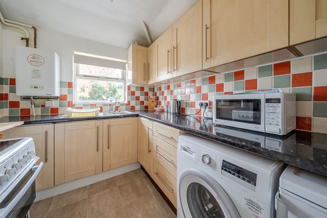 Flat 9, Flint Lodge, Ray Park Road, Maidenhead photo 2