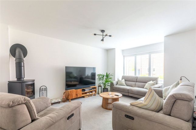 18, Bourne Brook View, Essex photo 3