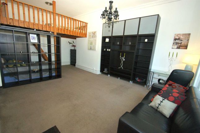 Thumbnail Flat to rent in Westhill Terrace, Chapel Allerton, Leeds