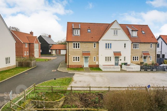 Town house for sale in School View, Caston, Attleborough