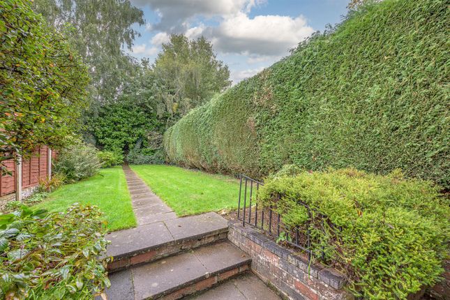 Oak Street, Kingswinford photo 2
