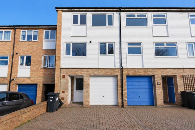 4-bed house on Glengall Road, Woodford Green, £565,000