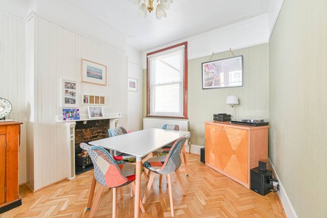 Terraced house for sale in Woodhill, Woolwich, London