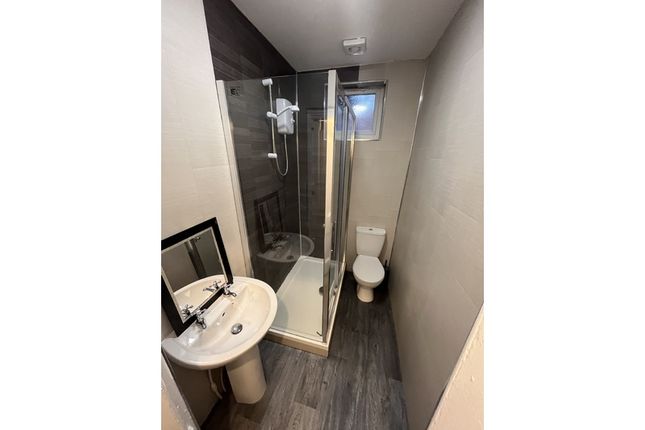 Flat 2, 252, Gillott Road, Birmingham photo 3