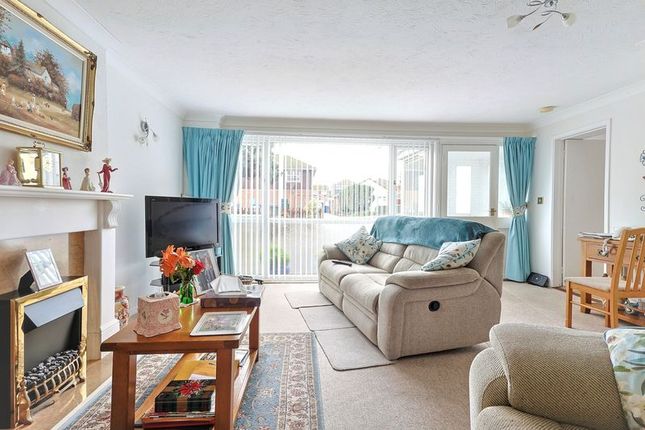 4, Blackbrook Avenue, Paignton photo 2