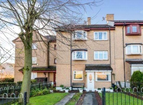 Thumbnail Terraced house to rent in Lochdochart Road, Glasgow