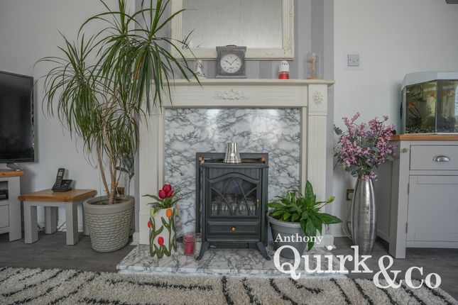 R732, Creek Road, Canvey Island photo 4