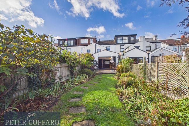 27 Admirals Walk, Hoddesdon photo 4