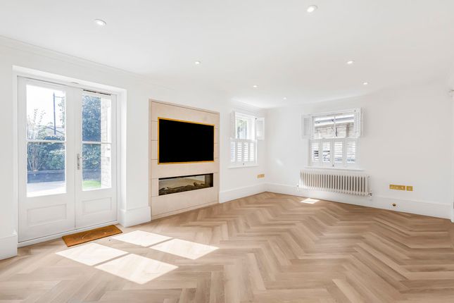 6, Orchid Close, Goffs Oak photo 4