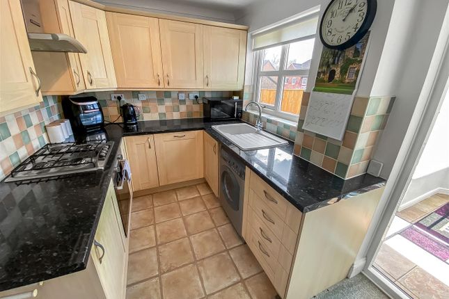 14, Malvern Way, Newton Aycliffe photo 4