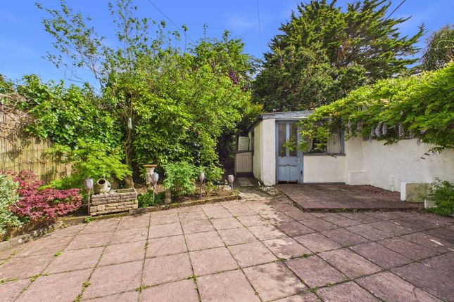 38, Roskear, Camborne photo 2