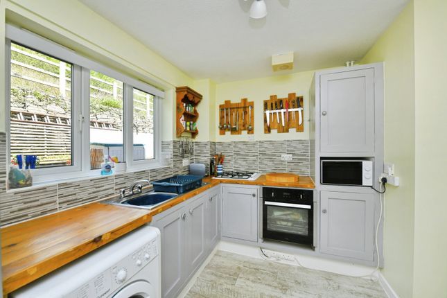 17, Woodland Drive, Plymouth photo 4