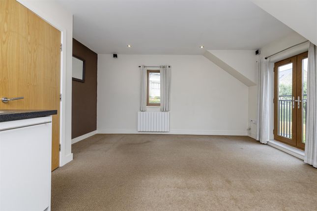 Apartment 13, Lime Tree Court, Grimescar Road, Huddersfield photo 4