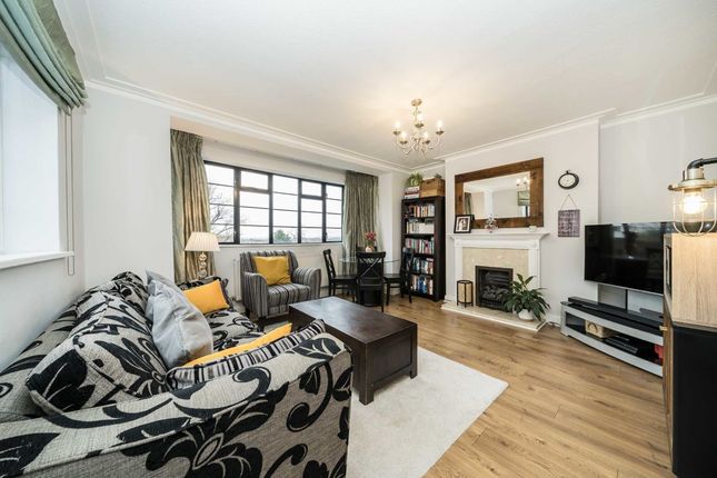 Thumbnail Flat for sale in Leigham Court Road, London