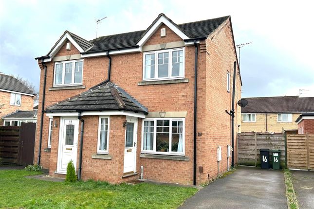 Town house for sale in Minchin Close, York