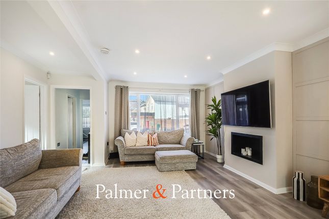69, Moulsham Drive, Chelmsford photo 3