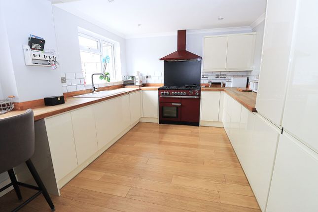 1, Maskell Way, Farnborough photo 2