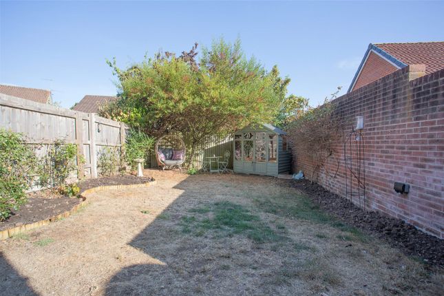 55, Bartletts Elm, Langport photo 4