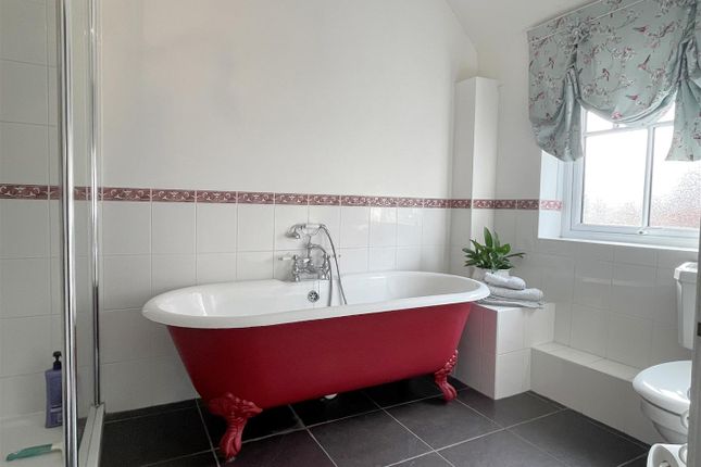 En Suite 1.Jpg