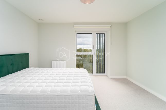 Windlass Apartments , Ferry Lane, Tottenham Hale photo 2