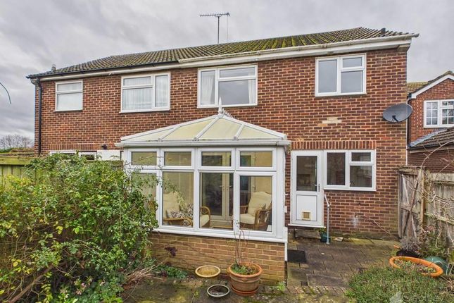 63, Elmbridge, Harlow photo 2