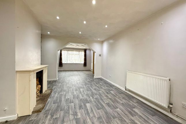 89, Harvey Road, Willesborough photo 2