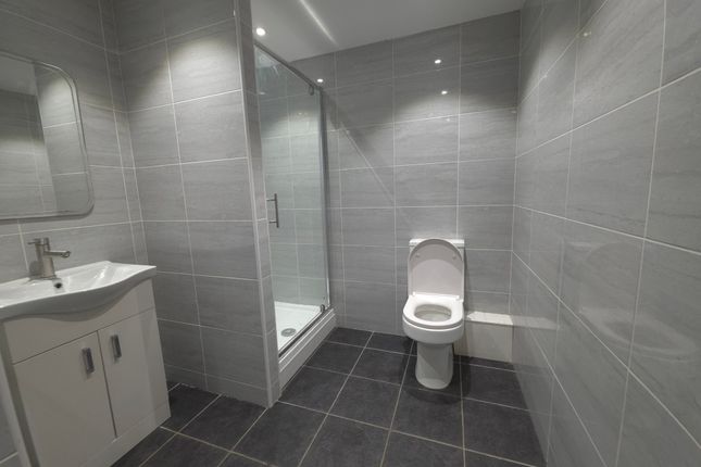 26, Shaftesbury Avenue, Bradford photo 4