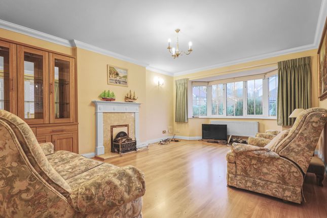 21 Yearling Close, Ware photo 2