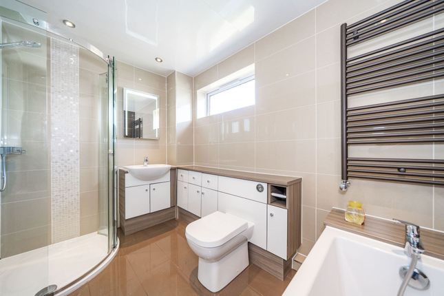 92 Lenzie Avenue, Livingston photo 4
