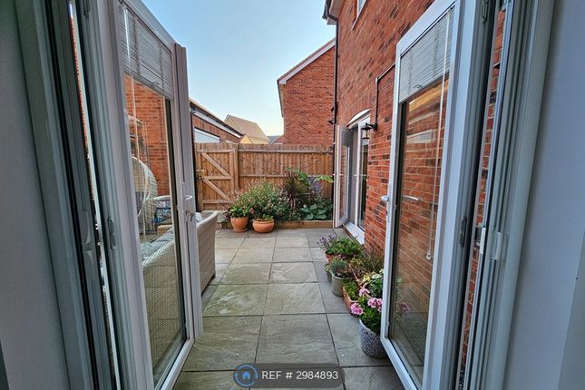 Snowdrop Avenue, Norwich photo 4