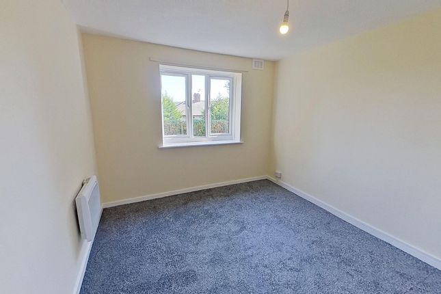 104, Regency Court, Girlington, Bradford photo 3