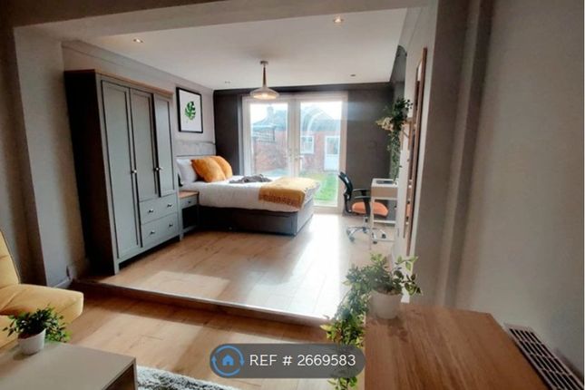 £975 Pcm Bedroom ( All Bills Inc.)