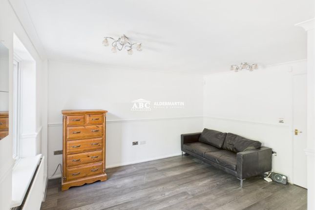Hillview, Whyteleafe photo 4