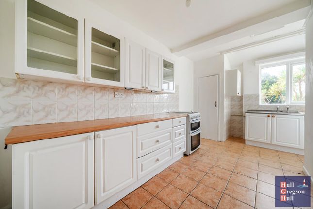28, Wakeham, Portland photo 4