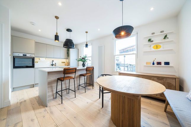 Hinton Road, London photo 3