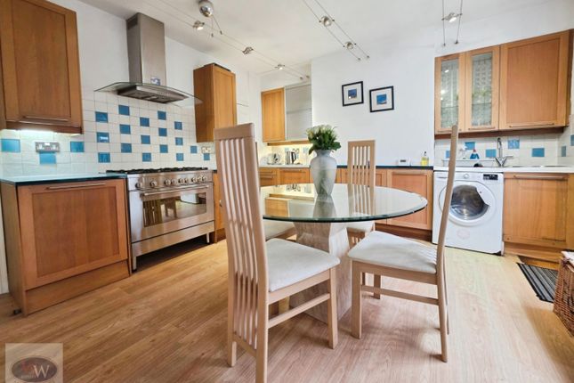 6, Oxford Terrace, Baildon photo 3