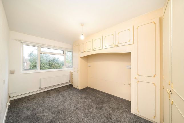 46, Balder Rise, London photo 4