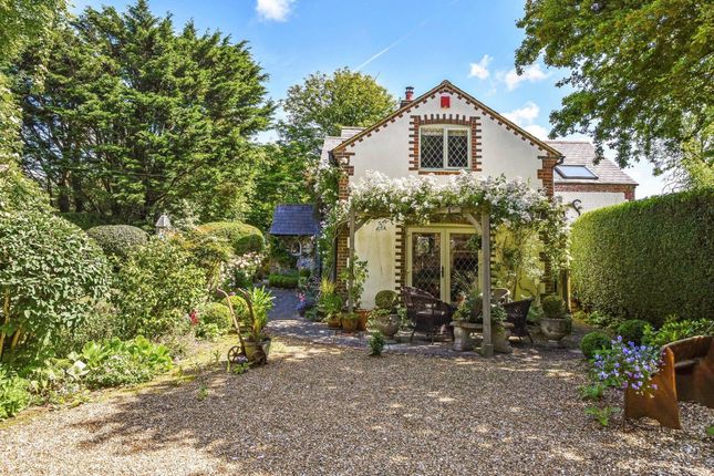 Thumbnail Cottage for sale in Bookers Lane, Earnley