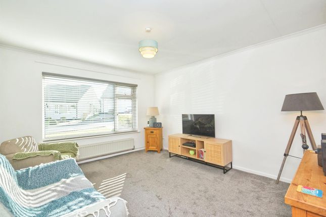11, Millbridge Gardens, Minehead photo 5